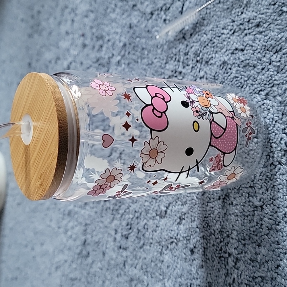 Hello Kitty Libby glass with wooden top and glass straw. 16 oz. New, unused.